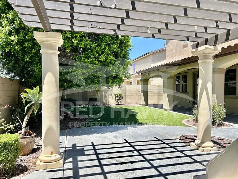 20697 W Delaney Dr — Photo 32