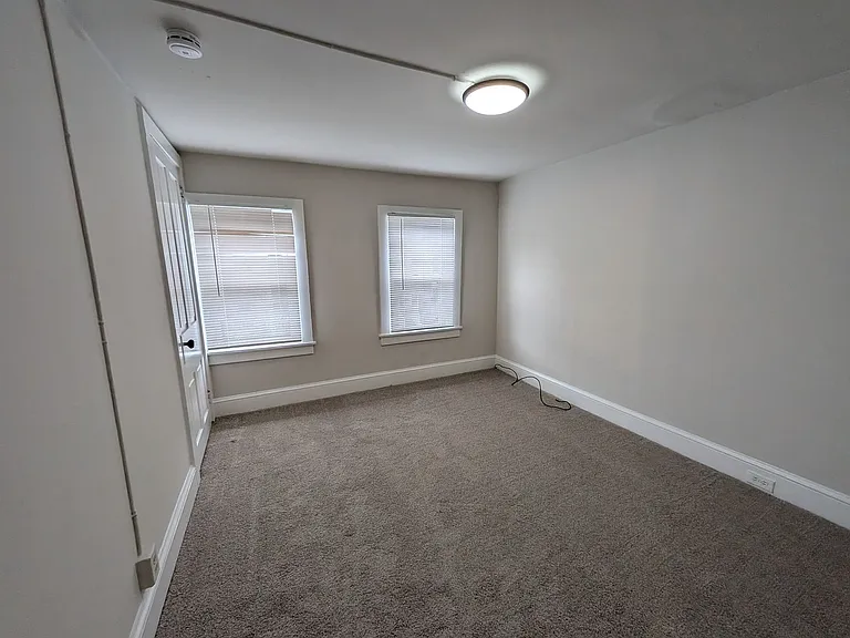 417 Lincoln Ave — Photo 8