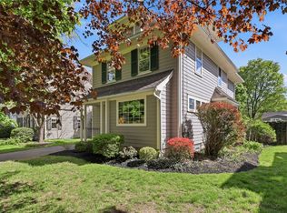 15 E Jefferson Rd, Pittsford, NY 14534