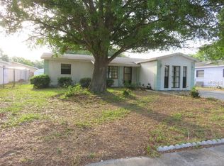 12843 118th St, Seminole, FL 33778
