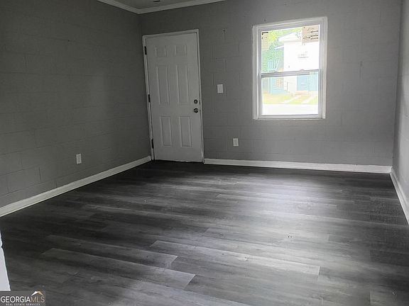 3rd image of 2416 16th Ave