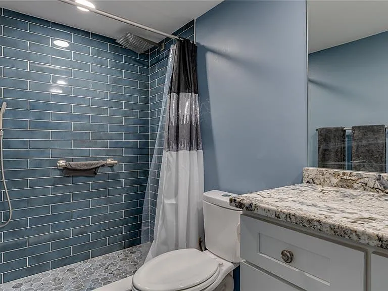 4900 Brittany Dr S #411 — Photo 34