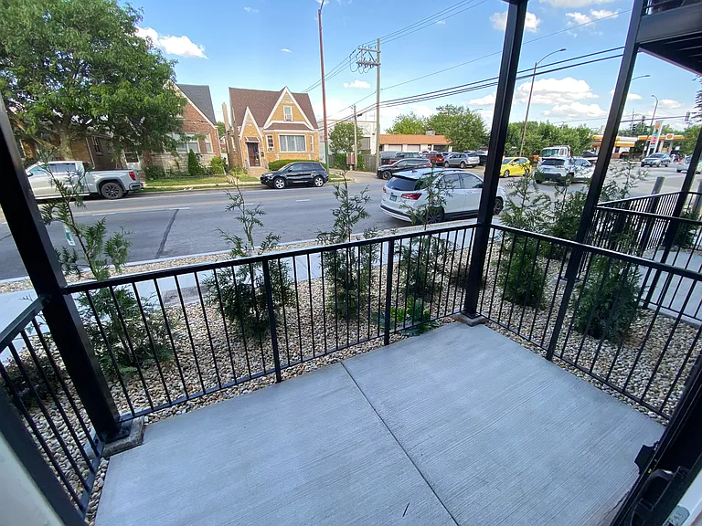 4418 N Austin Ave #101 — Photo 38