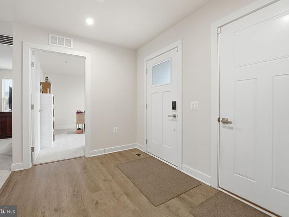 5th image of 14226 Herring Run Ct