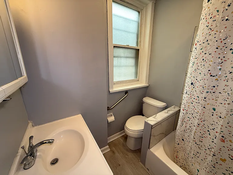 6116 Chancellor St — Photo 3