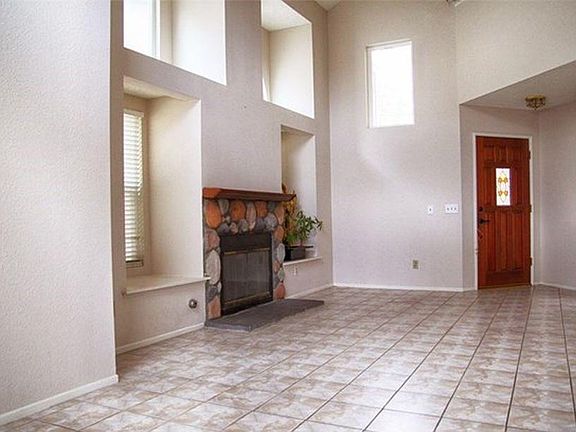 2nd image of 15948 Winbrook Dr