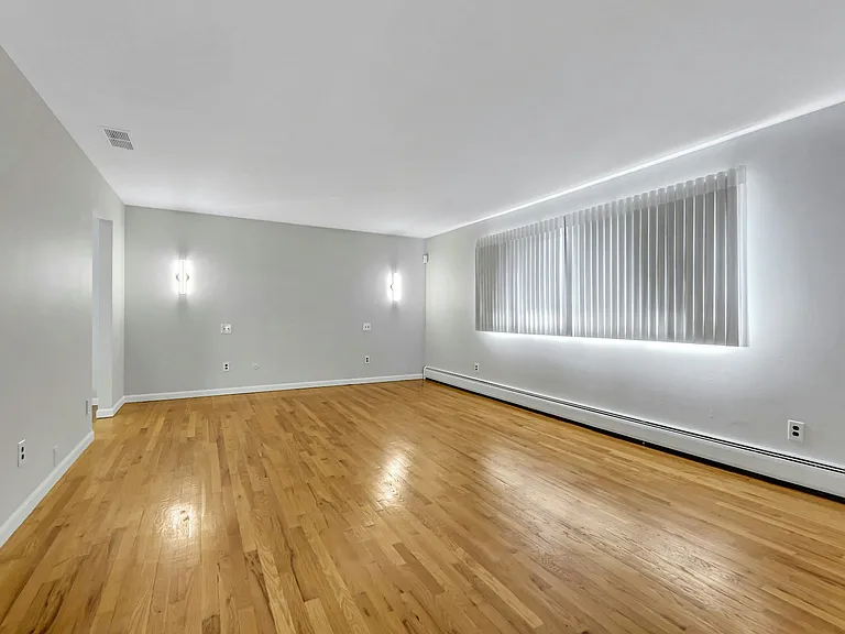 268 Center St — Photo 13