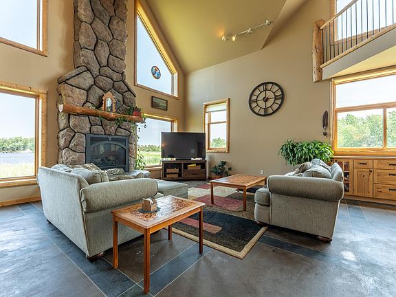 5th image of 2987 Country Rd #20