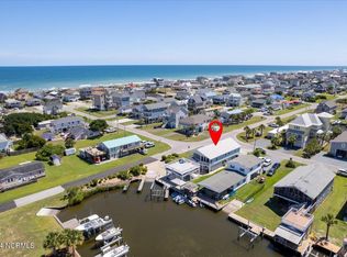 6016 6th St, Surf City, NC 28445
