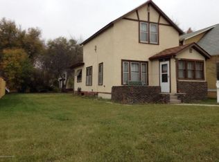 615 2nd Ave W, Williston, ND 58801