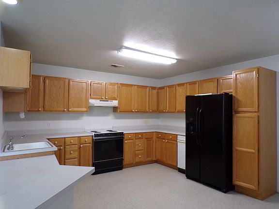 2nd image of 1010 Highland Dr