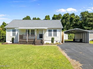 205 Ronnie Rd, Beaufort, NC 28516