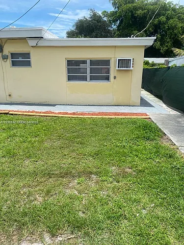 2526 McKinley St #1 Photo 1