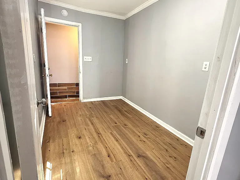 626 Eisenbrown St — Photo 7