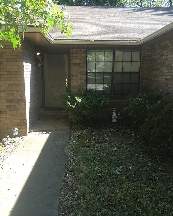 1st image of 1350 N Flint Ave