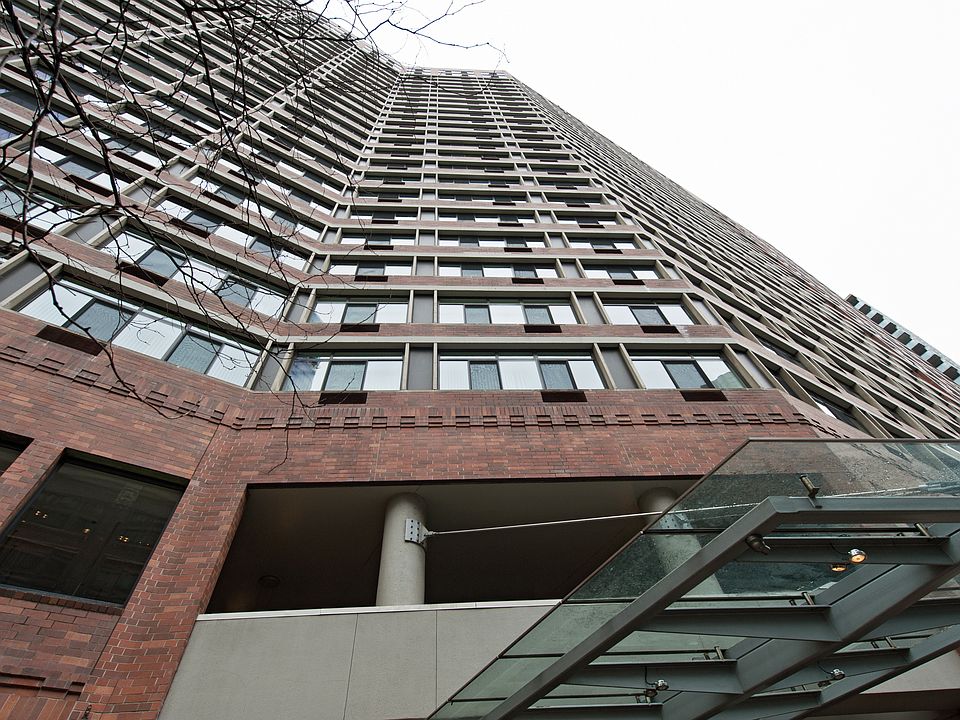 1st image of 211 E Ohio St APT 1917