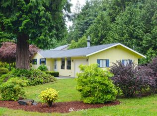 22225 NE Wavecrest Ct, Poulsbo, WA 98370