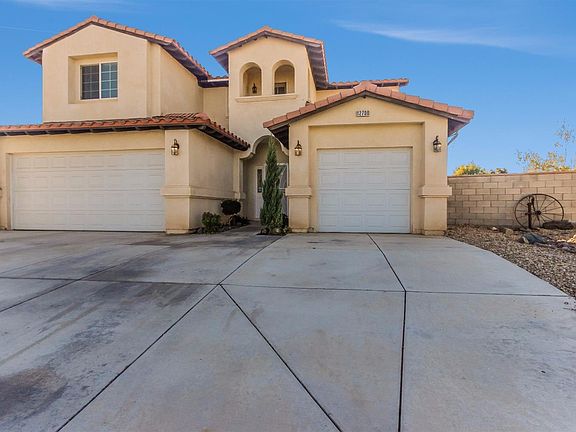 3rd image of 12700 Sweetwater Cir