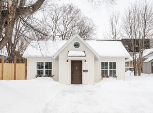 1 Steel St #1C, Ottawa, ON K1J6R6