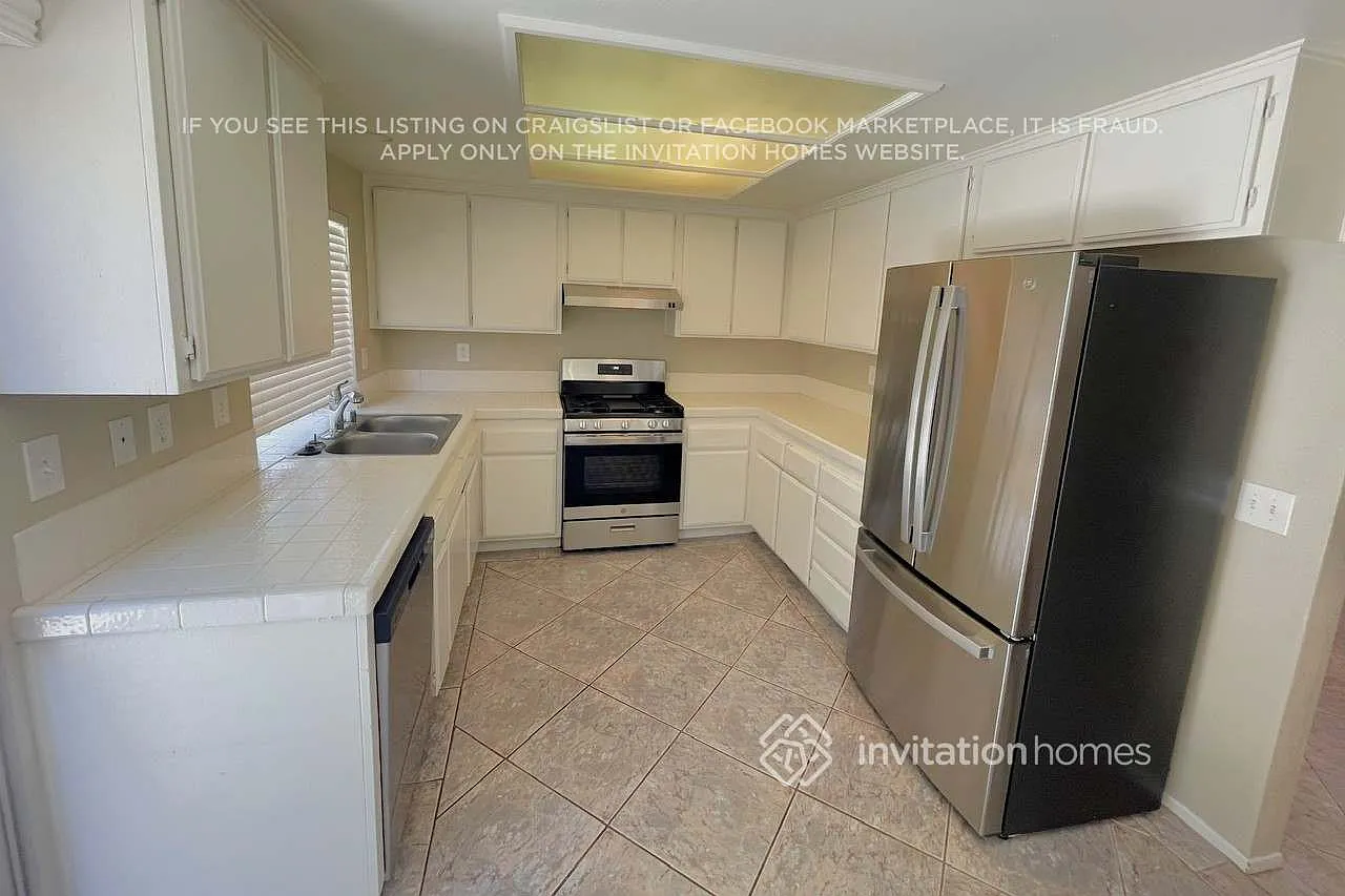 36257 Saint Raphael Dr Murrieta, CA 92562 — Photo 3