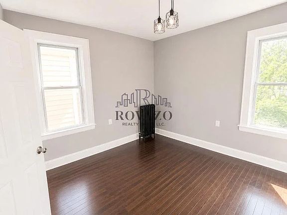 5th image of 843 S 19th St #2RR