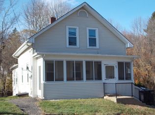 81 School St N, Barre, MA 01005