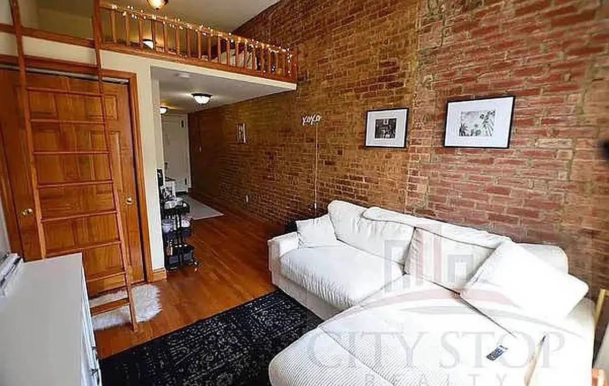 Building Photo - 203 W 85th St #A51