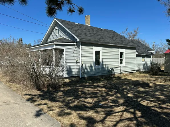 401 Mikado St, Grayling, MI 49738