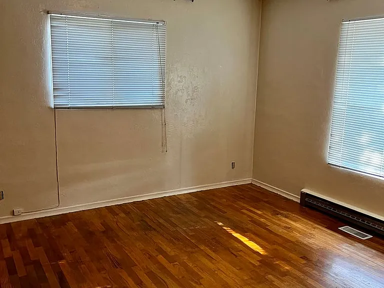 317 S Hartford Ave — Photo 11