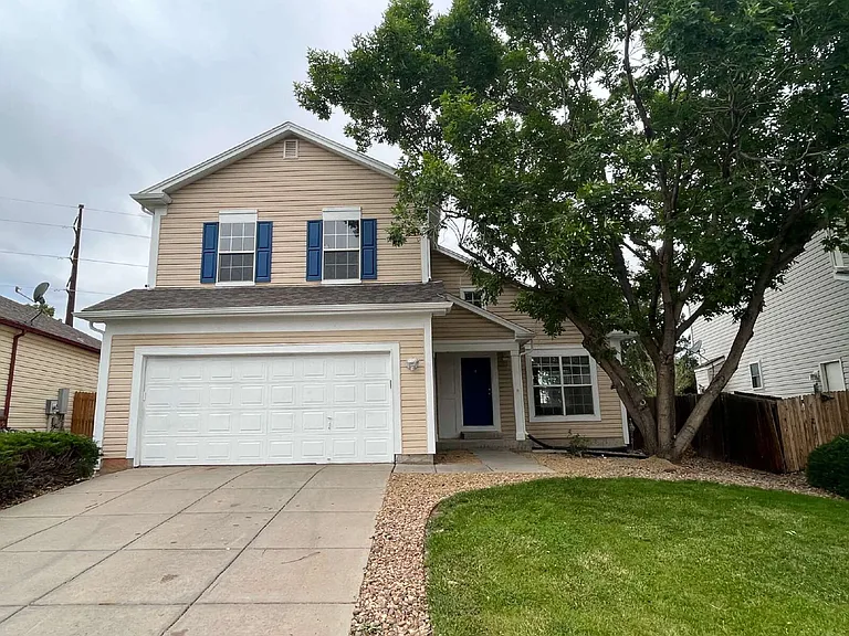 11725 Meadowood Ln — Photo 2