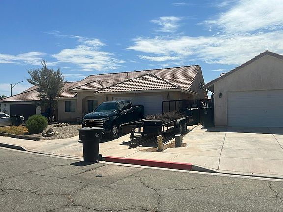 2nd image of 296 Canon Dr