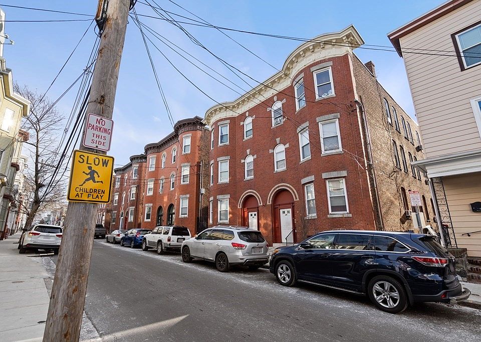 2527 Marlborough St, Chelsea, MA 02150 MLS 73067709 Zillow