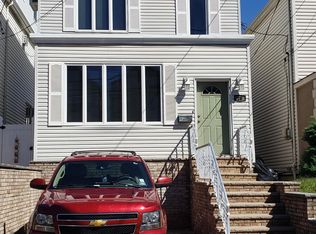 25 W 53rd St, Bayonne, NJ 07002