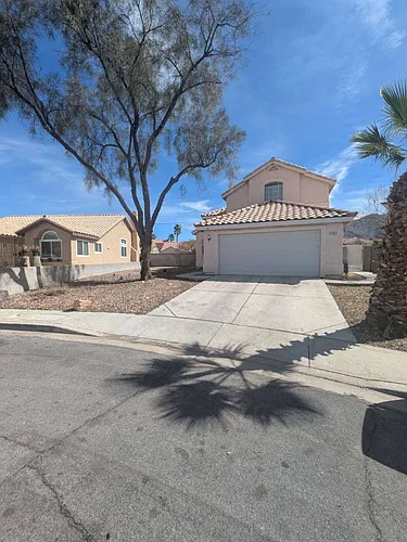 2462 Cavern Cove Way Photo 1