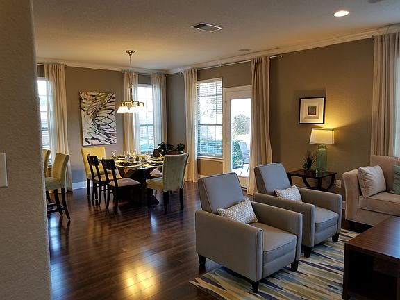 3rd image of 339 Pleasanton Cir