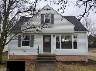 4678 Ridge Rd, Brooklyn, OH 44144