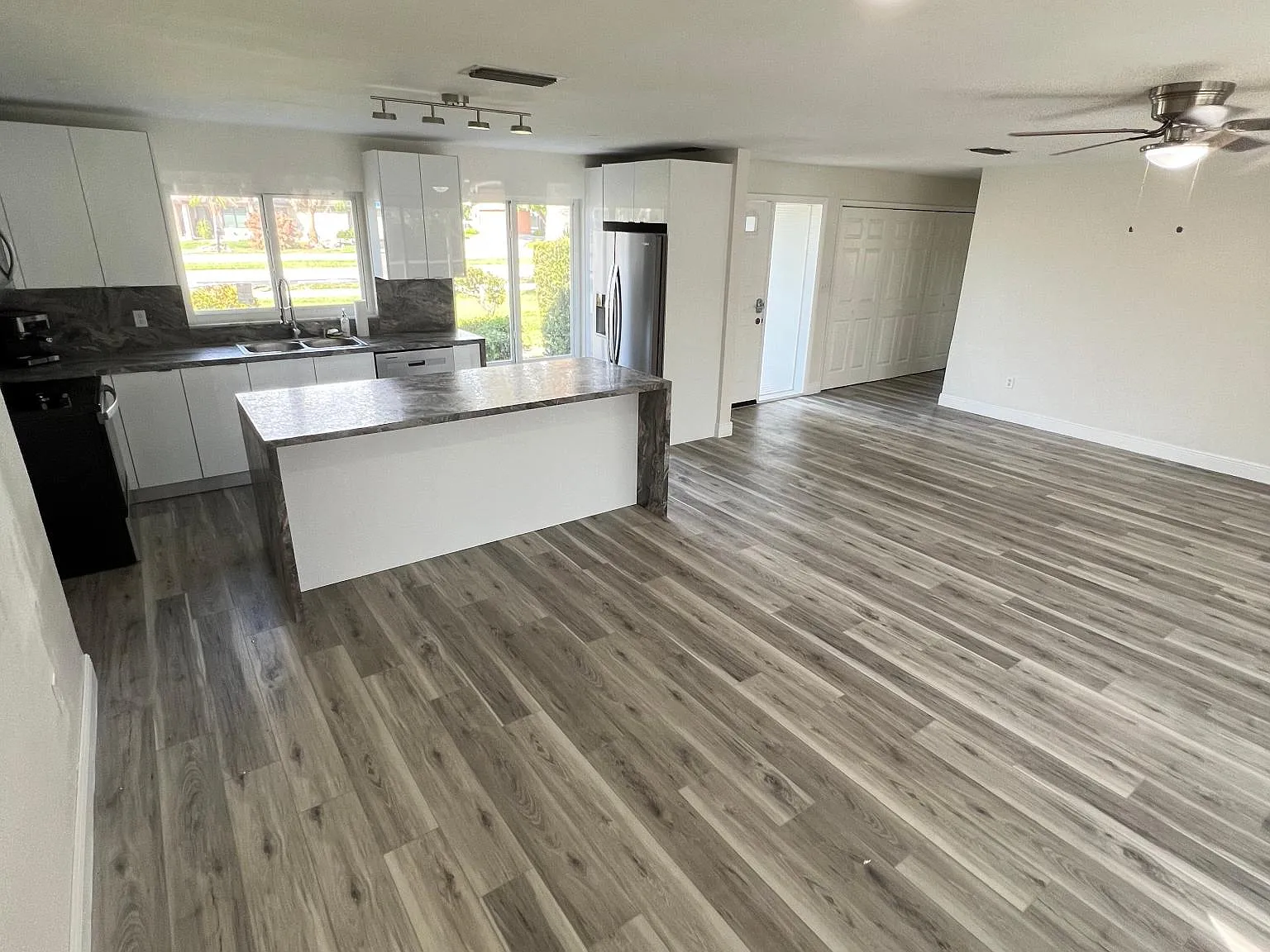 4306 Palm Tree Blvd — Photo 4