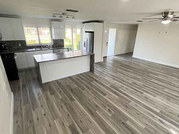 4th image of 4306 Palm Tree Blvd