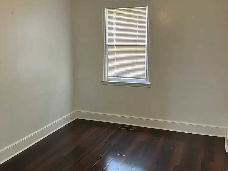 203 Branham St — Photo 9