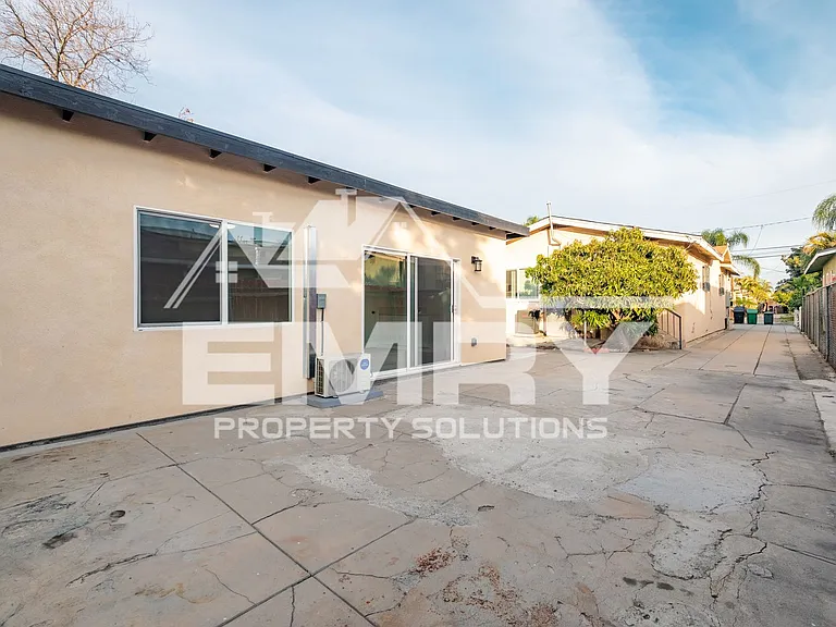 6221 Fishburn Ave — Photo 14