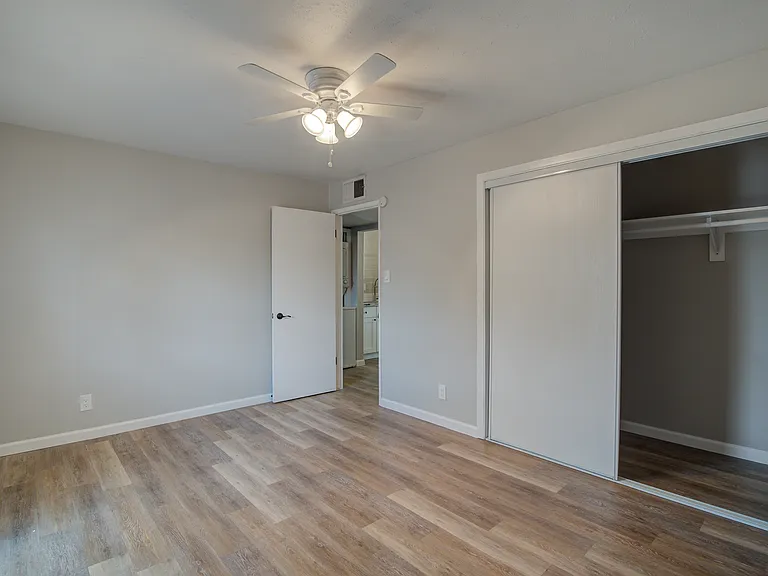 1600 S College Ave #2 — Photo 11