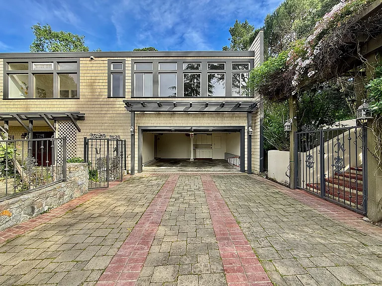 25 Oakhurst Rd — Photo 46