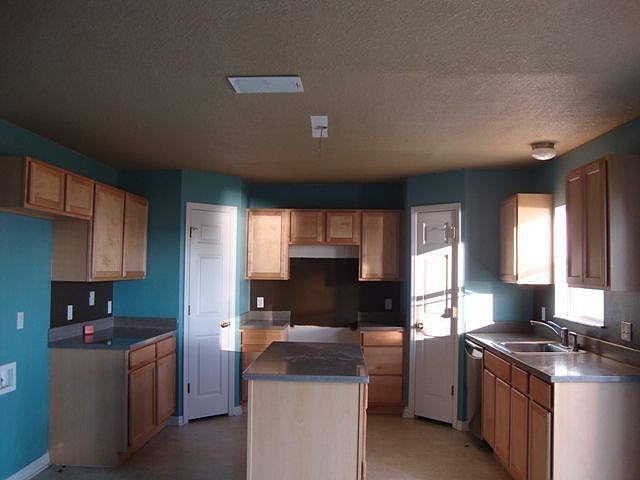 1st image of 359 Fairfield Dr