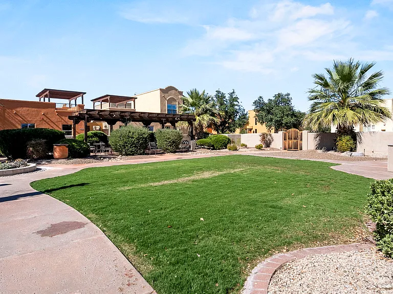 1601 Golden Gate Way — Photo 43