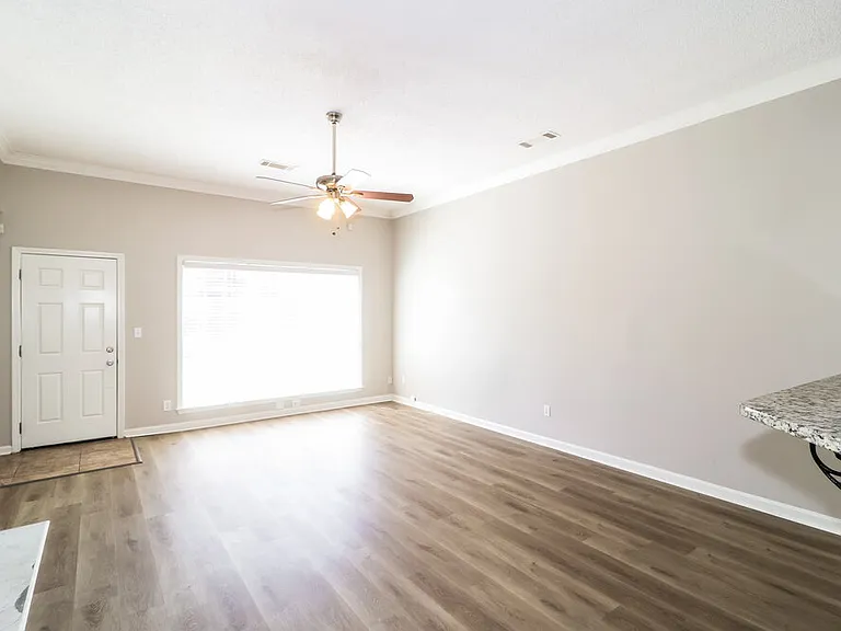 4011 Chesapeake Way — Photo 4