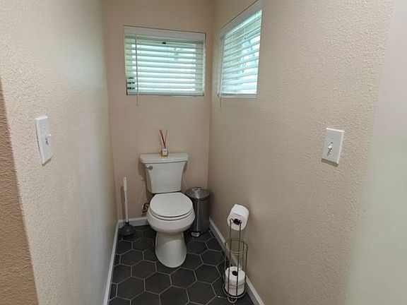 5th image of 3232 Paty Dr
