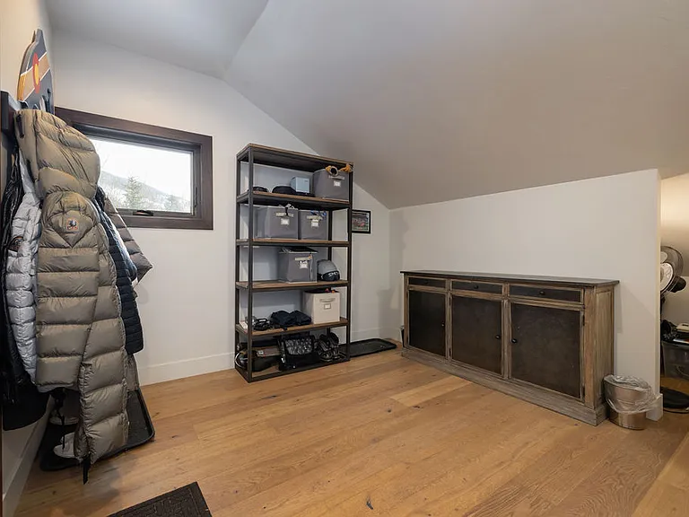 3245 Katsos Ranch Rd — Photo 21