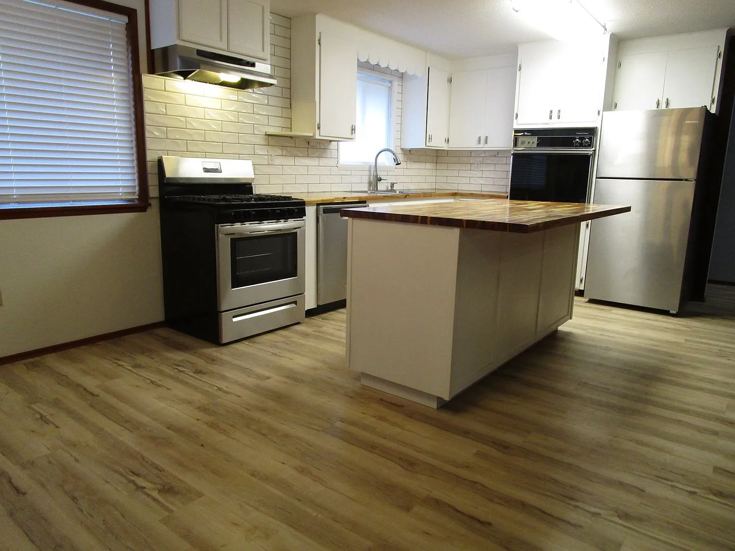 901 North Fruitdale Road — Photo 3