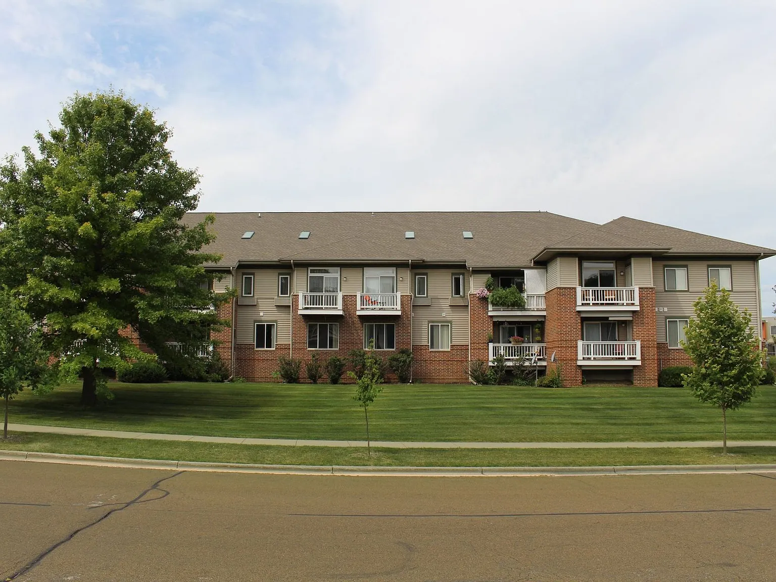 Seminole Woods Apartments — Photo 3