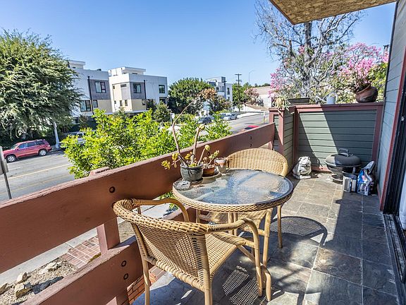 4th image of 4524 Tujunga Ave APT 3